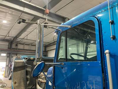 Freightliner FLD112 Door Mirror