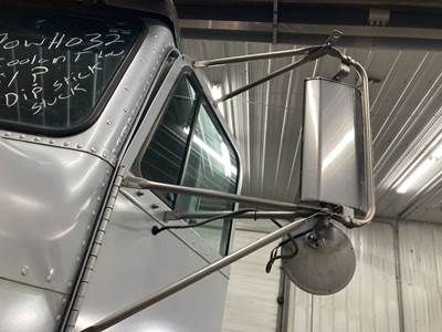 Freightliner FLD120 Door Mirror