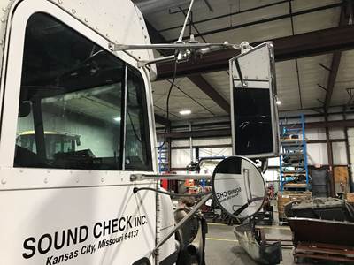 Freightliner FLD120 Door Mirror