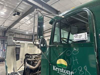 Freightliner FLD120 Door Mirror