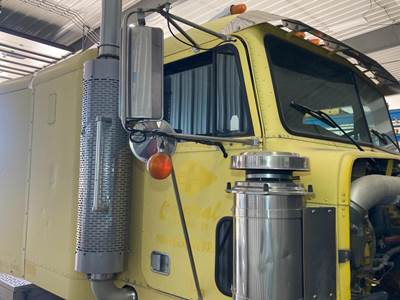 Freightliner FLD120 Classic Door Mirror