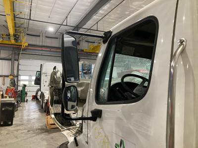 Freightliner M2 106 Door Mirror