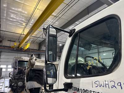 Freightliner M2 106 Door Mirror