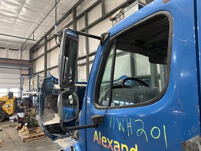 Freightliner M2 106 Door Mirror