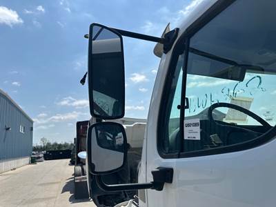 Freightliner M2 112 Door Mirror