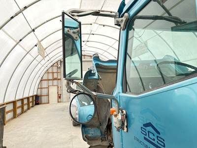 International 9100 Door Mirror