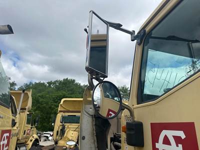 International 9100 Door Mirror