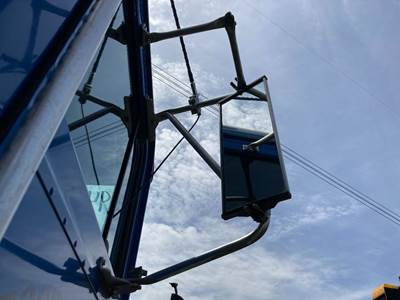 International 9200 Door Mirror