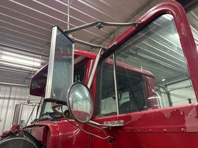 International 9200 Door Mirror