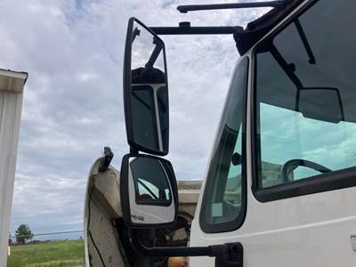 International DuraStar 4300 Door Mirror for a International Durastar (4300)