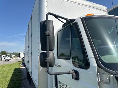 International DuraStar 4300 Door Mirror for a International Durastar (4300)