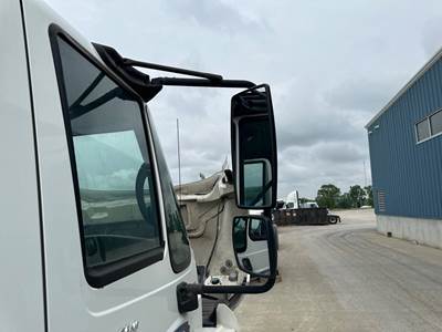 International DuraStar 4300 Door Mirror for a International Durastar (4300)