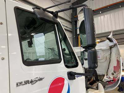 International DuraStar 4400 Door Mirror for a International Durastar (4400)