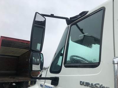International DuraStar 4400 Door Mirror for a International Durastar (4400)