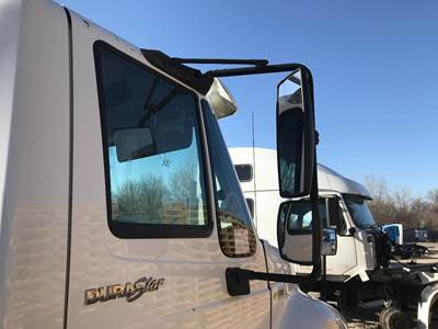 International DuraStar 4400 Door Mirror for a International Durastar (4400)