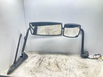 International DuraStar 4400 Door Mirror for a International Durastar (4400)