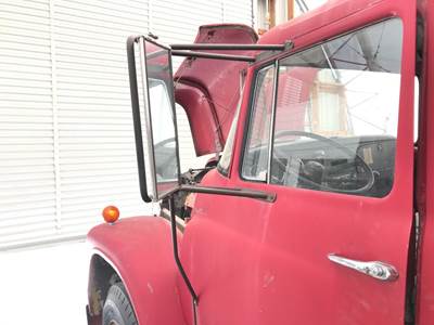 International Loadstar 1800 Door Mirror for a International 1800 Loadstar
