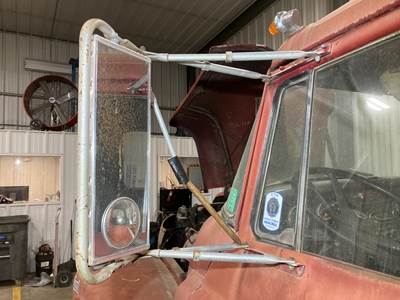 International Loadstar 1800 Door Mirror for a International 1800 Loadstar