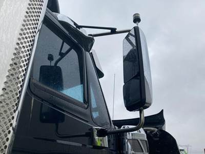 International LoneStar Door Mirror