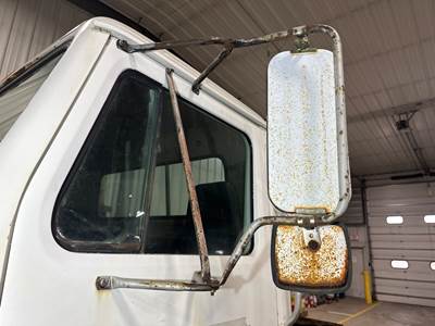 International S2300 Door Mirror