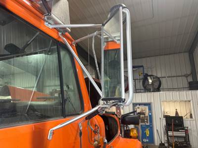 International S2500 Door Mirror