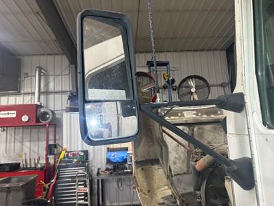 Kenworth T600 Door Mirror