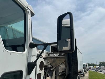 Kenworth T600 Door Mirror