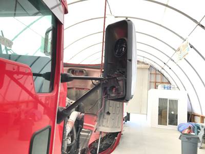 Kenworth T660 Door Mirror