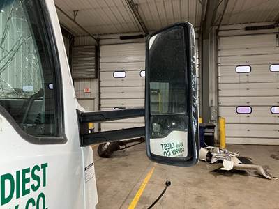 Kenworth T680 Door Mirror