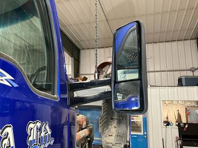Kenworth T680 Door Mirror
