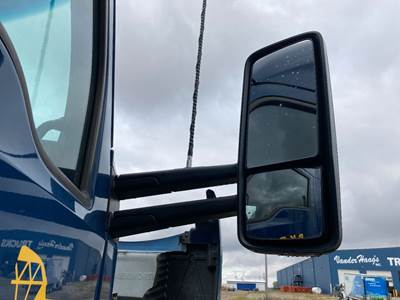 Kenworth T680 Door Mirror