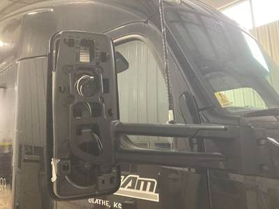 Kenworth T680 Door Mirror