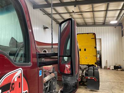 Kenworth T680 Door Mirror