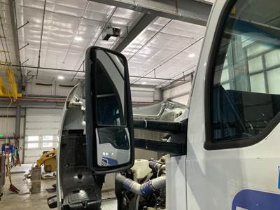 Kenworth T680 Door Mirror