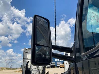 Kenworth T680 Door Mirror