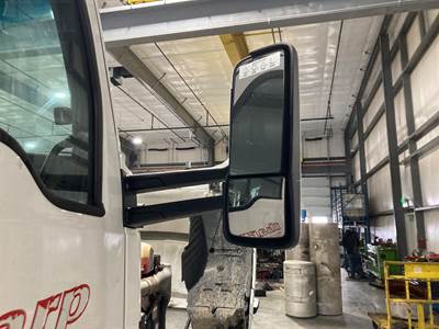Kenworth T680 Door Mirror