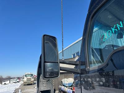 Kenworth T680 Door Mirror