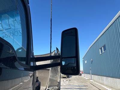 Kenworth T680 Door Mirror
