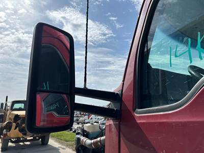 Kenworth T680 Door Mirror