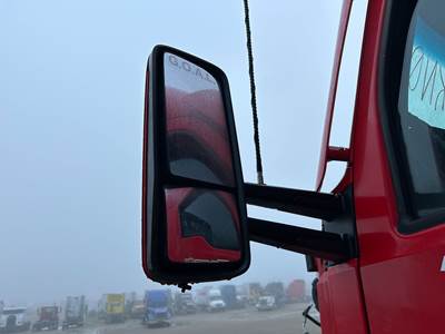 Kenworth T680 Door Mirror