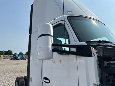 Kenworth T680 Door Mirror