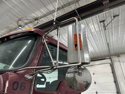 Kenworth T800 Door Mirror