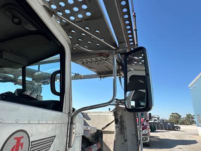 Peterbilt 365 Door Mirror