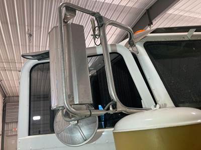 Peterbilt 367 Door Mirror