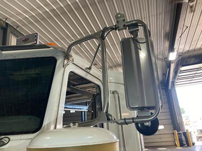 Peterbilt 367 Door Mirror