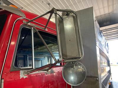 Peterbilt 378 Door Mirror