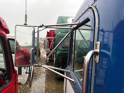 Peterbilt 385 Door Mirror