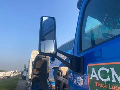 Peterbilt 567 Door Mirror