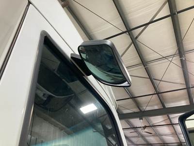 Peterbilt 579 Door Mirror