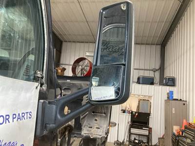 Peterbilt 579 Door Mirror